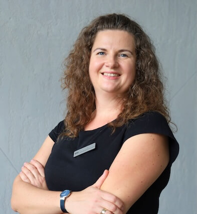 Karolina Wawszczak-Karolak